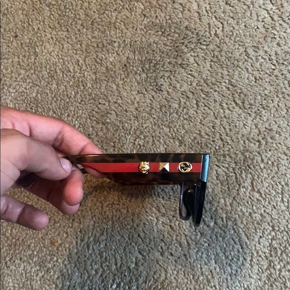 Gucci sunglasses - Picture 2 of 3